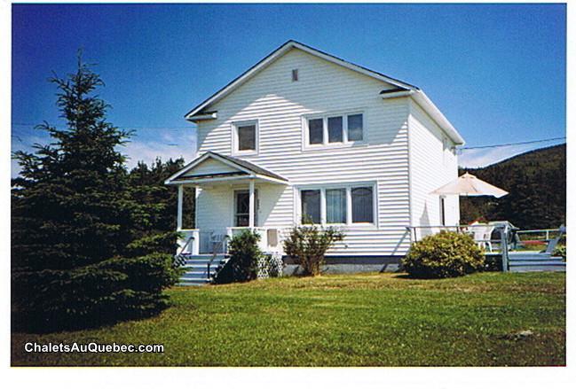 La Radotière, Cap-aux-Os, Forillon, Gaspé, plage, kayak de mer, Safari-zodiac,vélos, cannes à pêche