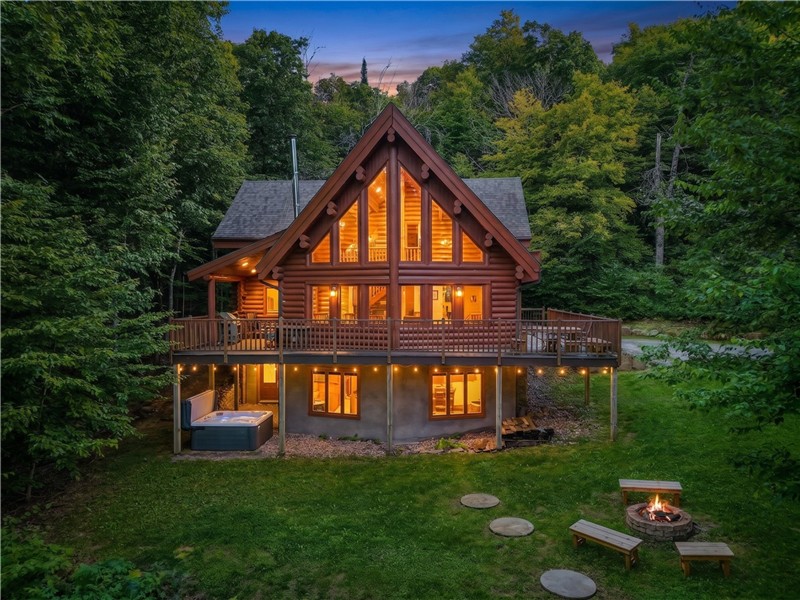 Chalet Boise access to lake Rougeaud