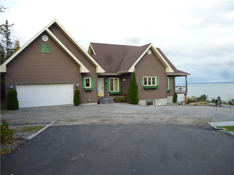 Au Versant du Fleuve