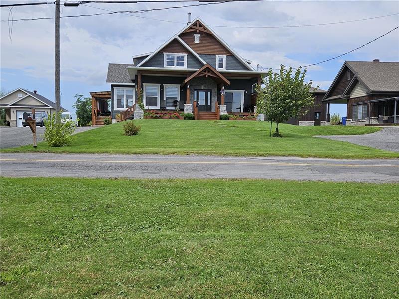 WATER FRONT FLEUVE ST-LAURENT