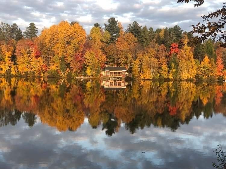 Le Chalet au Lac***
