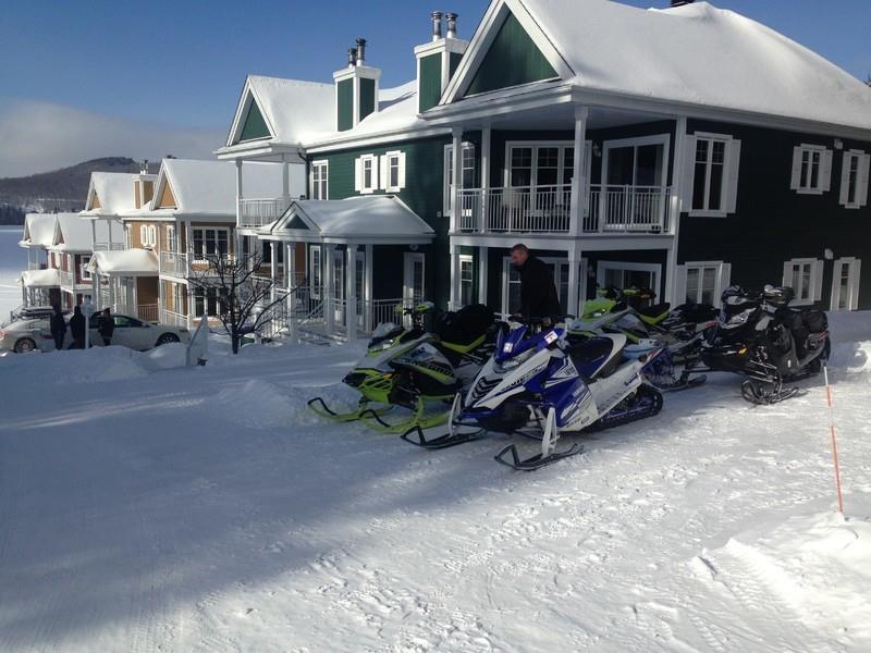 Special for long term/ Condo, Archambault lake, St-Donat, with marina and beach