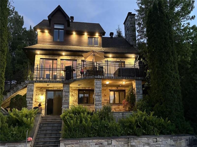 Le Majestueux, Waterfront, Clim, Spa & Ski.