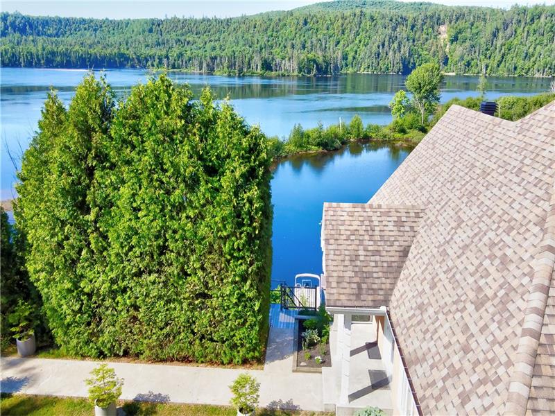 Le Repère | Navigable River • Spa • Ski