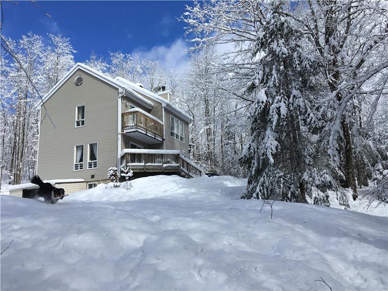 Vale Perkins cottage, near Owl's head and Memphremagog lake