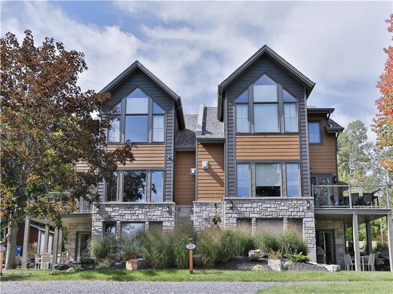 Condo The Rising Sun