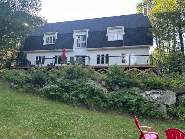 Location du Grand Lac  ''4 Star Propery CITQ'' (Waterfront Lac Nominingue) Indoor pool