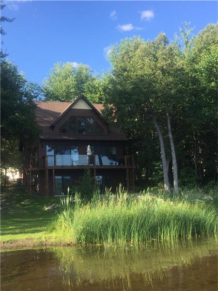 Chalet confort sur le lac Selby