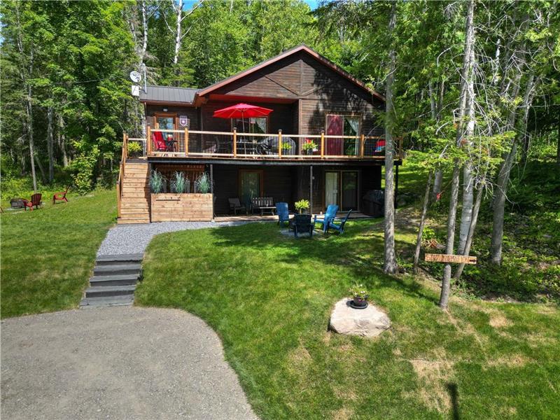 Le Rustique Moderne Détente | Lake Access