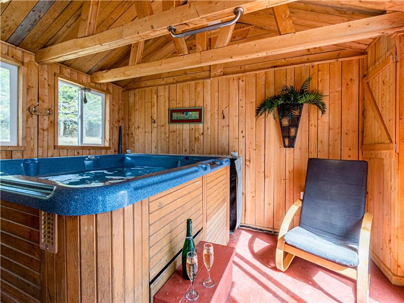 Chalets Plaisirs - The Oasis of the Massif du Sud - Spa, BBQ, fireplace and pleasure!