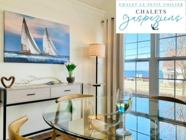 *Chalet le petit voilier* à 2 minutes de marche du Rocher-Percé !
