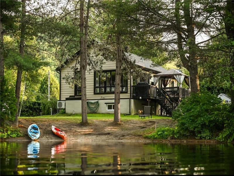 Chalet des 7 castors, bord de l'eau, plage et spa