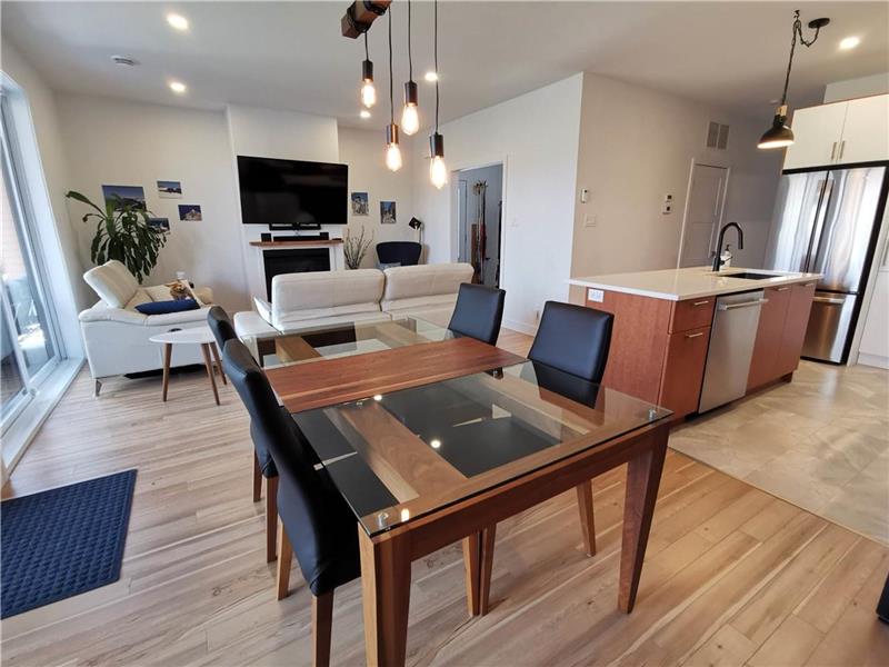 New condo in Bromont with charging station and free shuttle