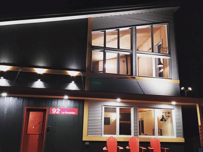 Chalets Le Forestier (3), 16 personnes, 6 chambres, Saint-Philémon, Massif du Sud (Super équipé)