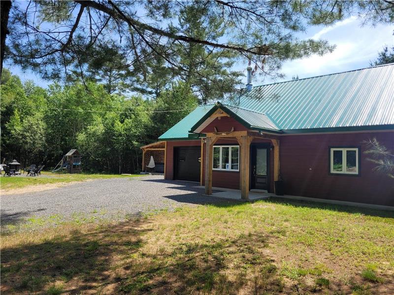 La Cache des Monts - Avec Spa - bordé par la rivière du loup