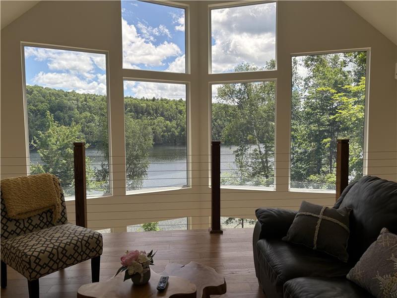 4500sq Luxurious property with sandy private beach, gaming area and more