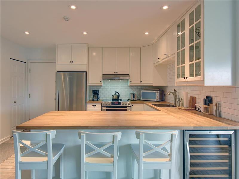 HIVER 2026/2027 :  Mont Tremblant condo Pinoteau rénové- 3 chambres $19,000 (5 mois)