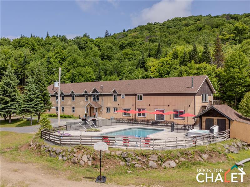 Le chalet Du Rocher du Domaine Val-des-Lacs