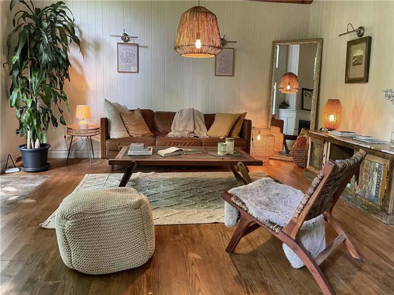 Chalet Austin/Estrie. SUPER AUBAINE! À partir de $2400/mois 10 min de Owl's Head/Accès au Lac Memph.