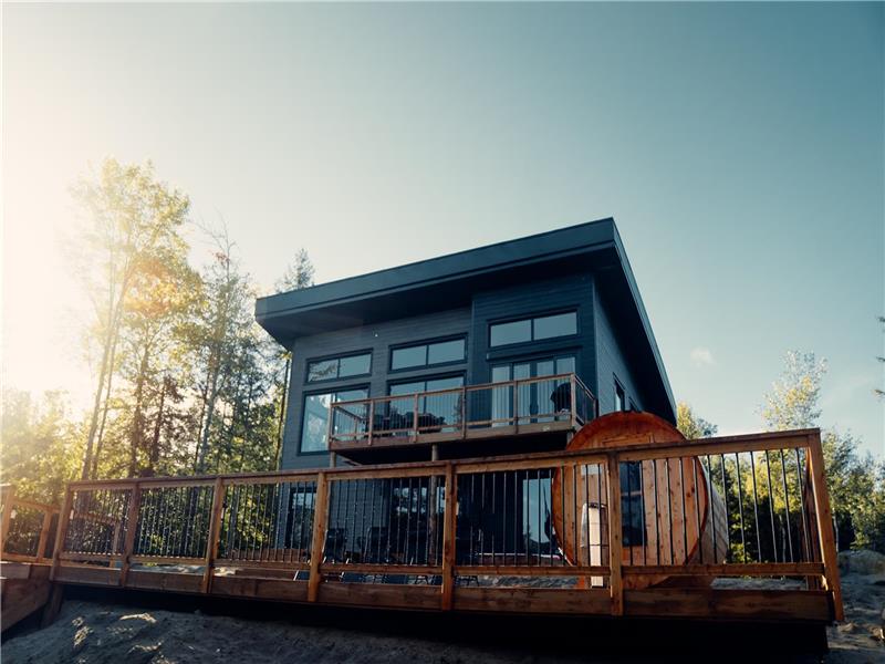 Waterfront Spa+Sauna Cabin