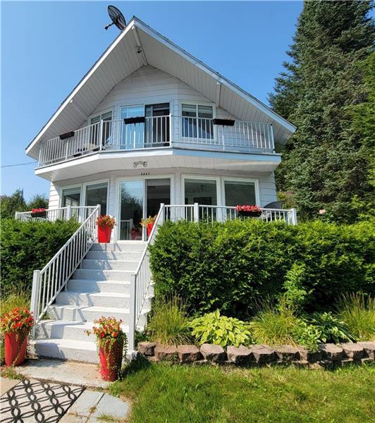 CHALET PERLA BLANCA-Rezerver pour l'automne ou l'hiver- Nature/ Relaxation/ Ski Montcalm à 5 minutes