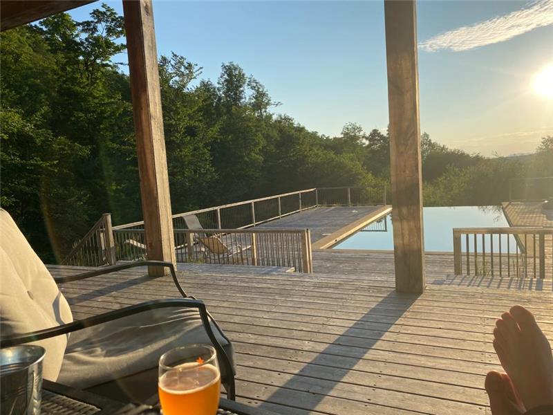 Glenview -- 5bdr cottage pool, lake; monthly, seasonal rental only