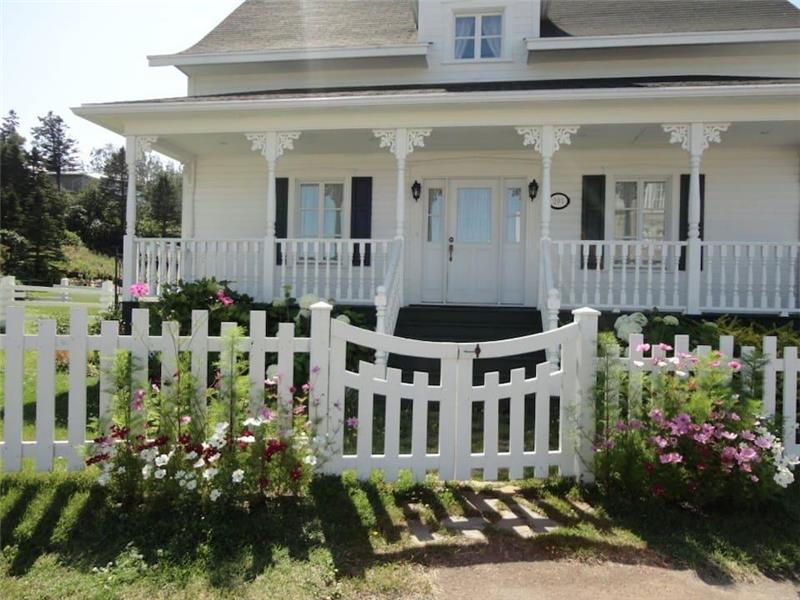 Belle Blanche located in St-Ulric de Matane. Discount from December to April 2026. #CITQ 304344