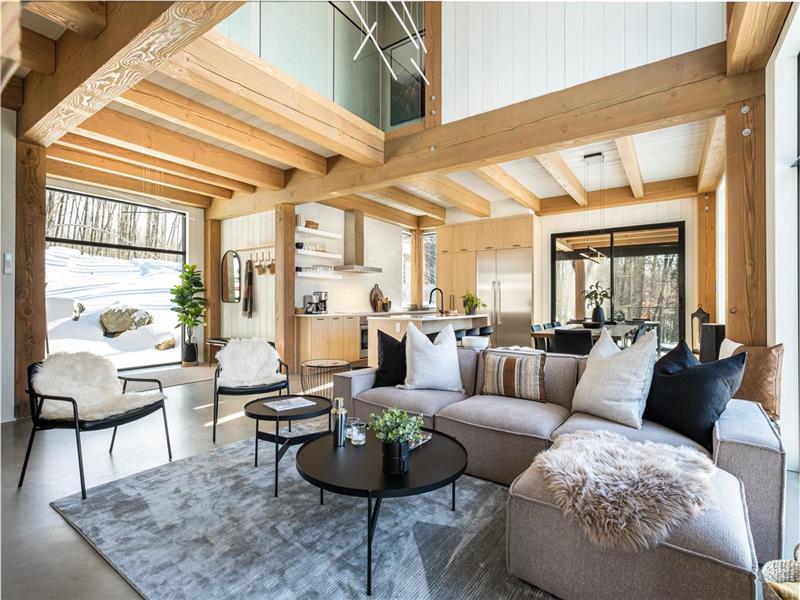 Lagom Strala Chalet by Tremblant Living