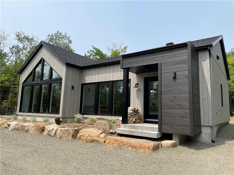 EVO-38 (Quiet and Relaxing place with covered terrace)