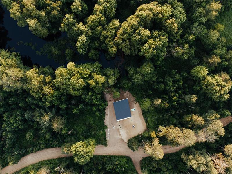Au sentier enchanté. Plage privée et sentiers privés.