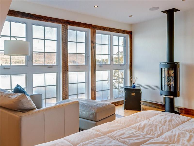 Must See!  A Dream Cottage at Lake Massawippii for enjoying Summer!