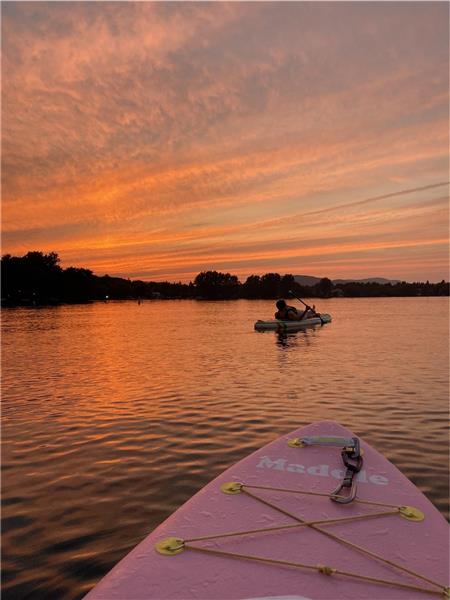 Farmhouse 5 bedrooms Lac Brome (32+ days)- Special Spring 2025 - $3875/ month