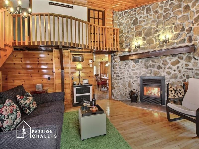 * PASSION CHALETS * | LUCY | POOL TABLE - WHIRLPOOL BATH - GAZEBO - FIREPLACES