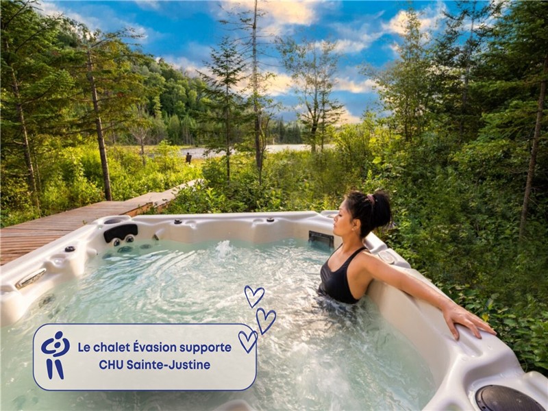 PASSION CHALETS | ÉVASION | SPA - SKI VAL ST-CÔME - LAC - MUR ESCALADE - BABYFOOT - KARAOKÉ - FOYER