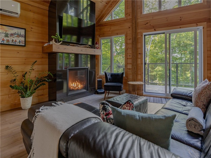 Le Shanti - Location MOIS ou SAISON - Exit Chalets - Mont Tremblant - VUE