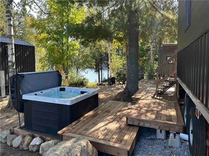 * PASSION CHALETS * | LE BOISÉ (EN) | SPA - LAKE VIEW - TRAILS - SNOWSHOEING - SNOWMOBILING