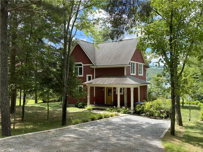 La Chaumière | Lakefront & Private Beach