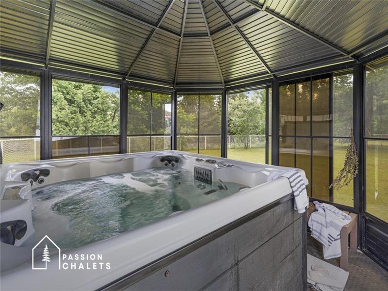 * PASSION CHALETS * | BRISE DU TEMPS | SPA - RIVERSIDE - GAME TABLES - SKI VAL ST-CÔME