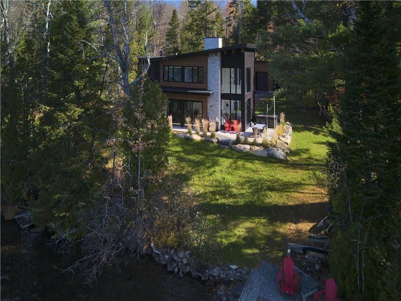 Chalet du Barrage | Lakefront & Private Dock