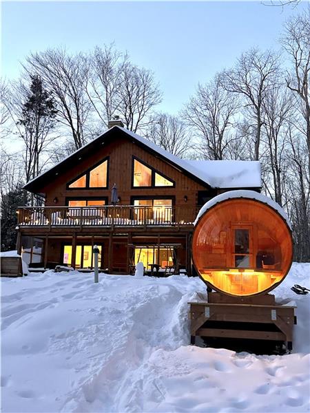Villa Sofia | Hot Tub & Outdoor Sauna - Family Chalet