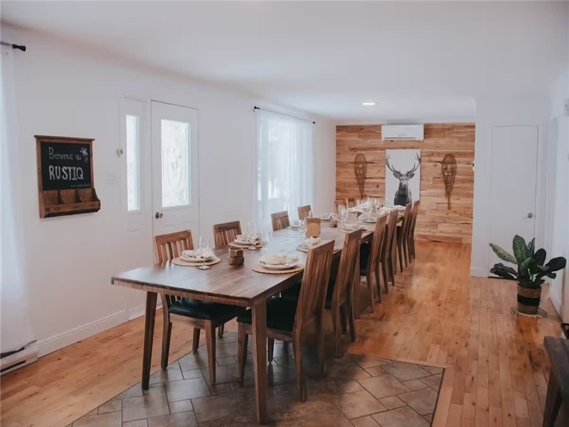 * PASSION CHALETS * | LE RUSTIQ | SPA - GAMES - FIREPLACE - IDEAL LARGE GROUPS - SNOWMOBILE & ATV