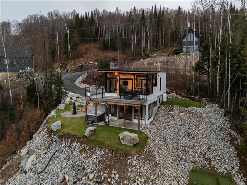 Condo de Ski avec Spa ou Sauna | Montagne | L'Élégant et La Bohème