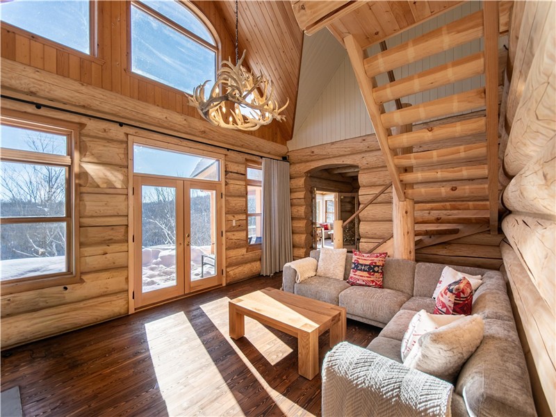 Chalet Black Eagle Spa bord de Lac Fiddler