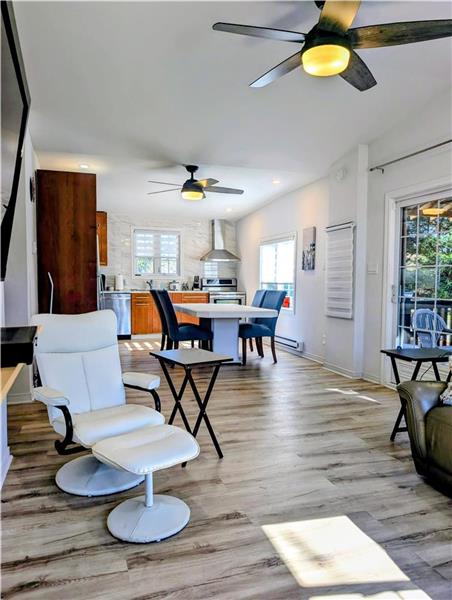 # CITQ 323975 Le Chic Chack Cayamantois