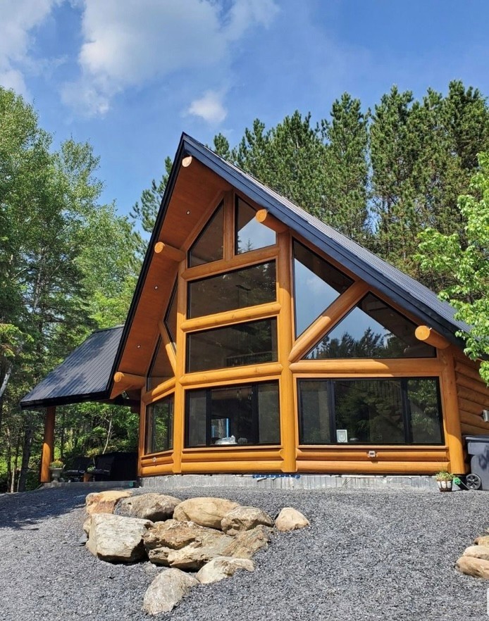 Chalet en bois rond Le D'JIBOU