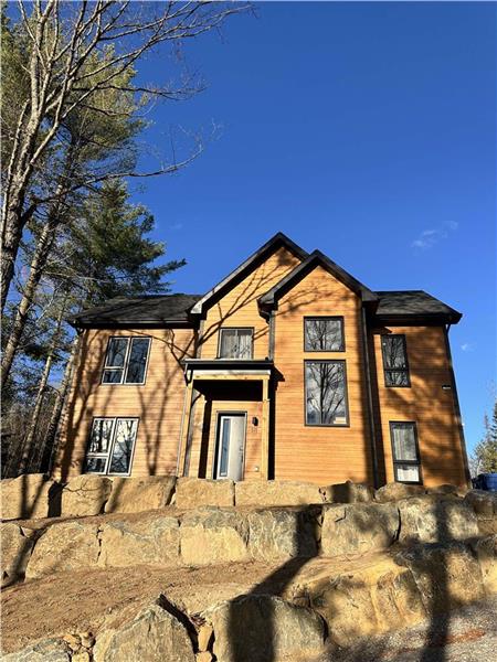 Sommétoile-New Luxury Mountain-Top Chalet-Spa, Sauna, Nature, Ski & Beaches Nearby