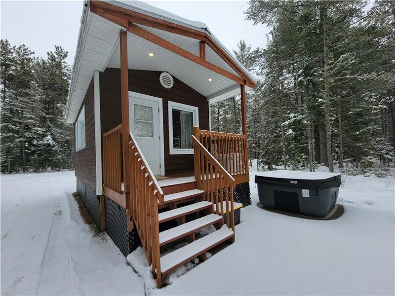 * PASSION CHALETS * | LE NEW JERSEY | RIVERSIDE - BEACH - WATERCRAFTS ($) - SPA - FIRE PIT