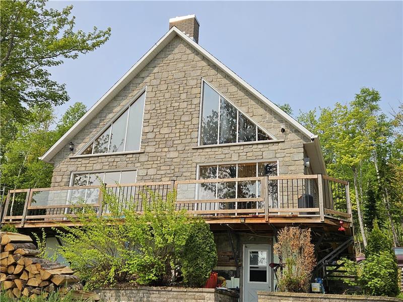 Dream holiday home | River and forest views, no neighbors, year-round living