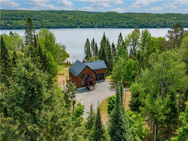 Chalet du Geai Bleu - Rivière Rouge