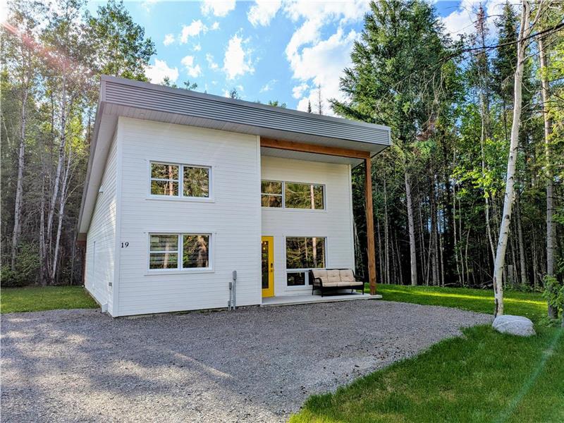 The Hauska - a Saguenay retreat